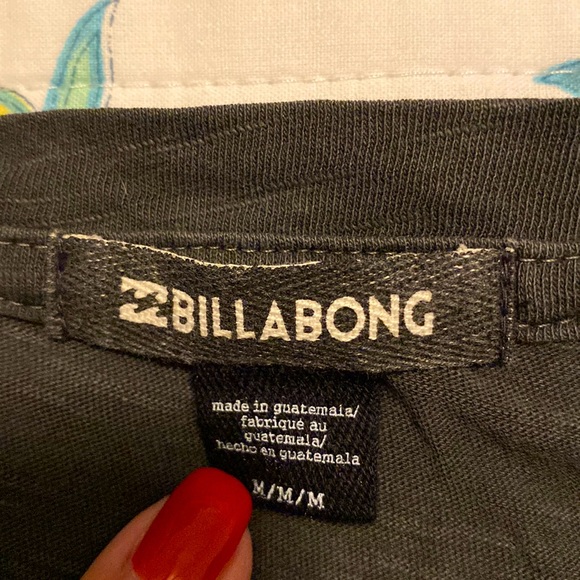 Billabong short sleeve grey t-shirt, size M. - Picture 4 of 9